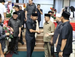 Gubernur  Sampaikan Jawaban atas Pemandangan Umum Fraksi DPRD Terkait Perubahan APBD 2025